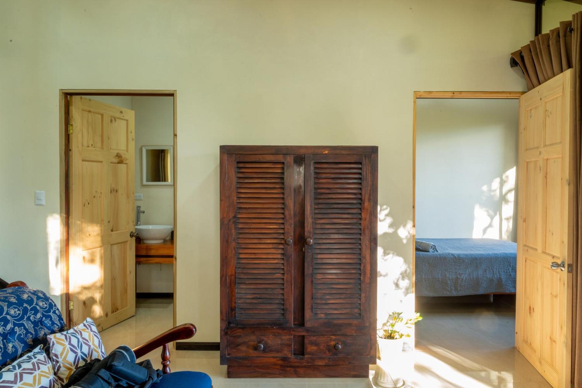 Modern Loft Inside A Beautiful Farm Appartement General Viejo Buitenkant foto