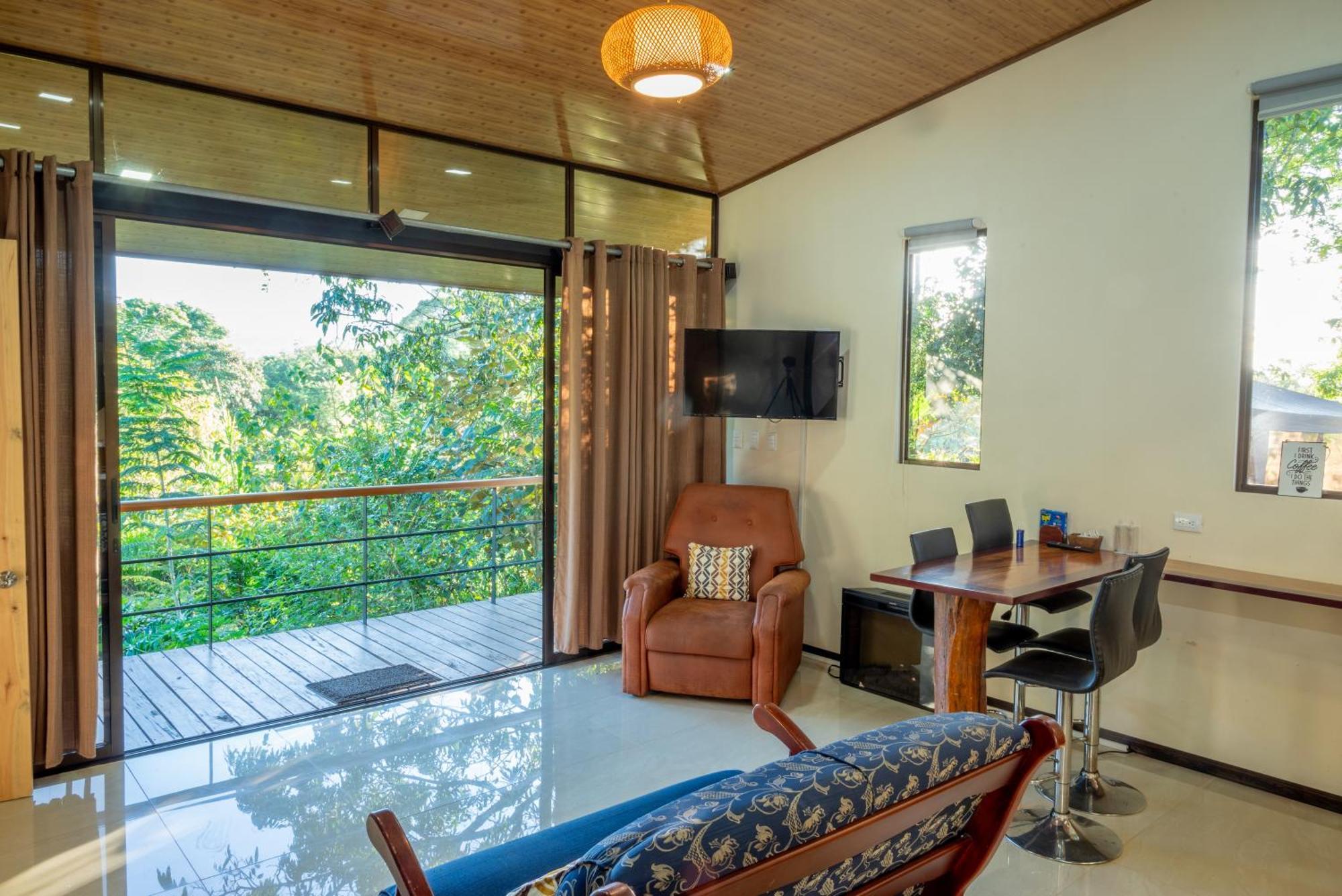 Modern Loft Inside A Beautiful Farm Appartement General Viejo Buitenkant foto