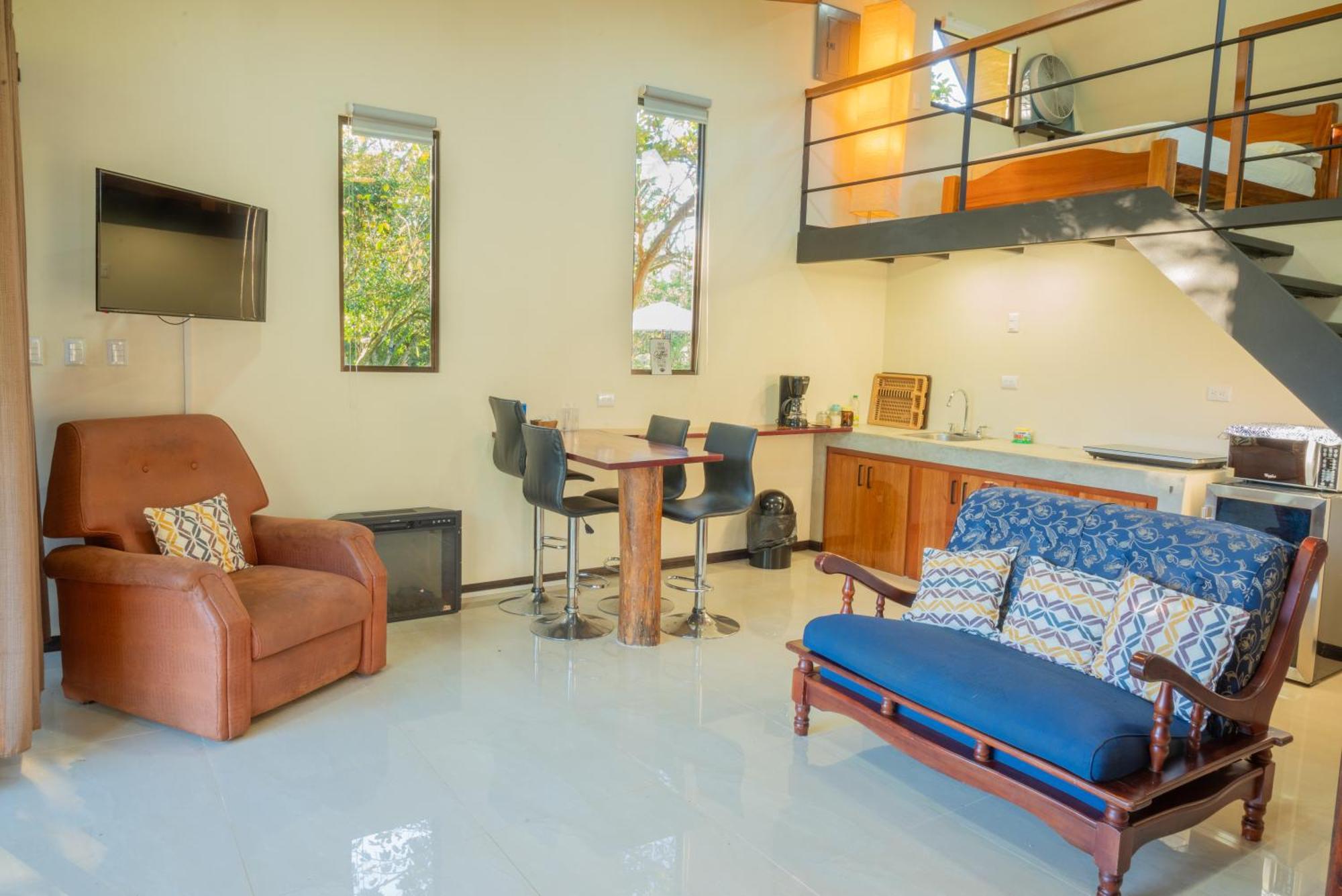 Modern Loft Inside A Beautiful Farm Appartement General Viejo Buitenkant foto